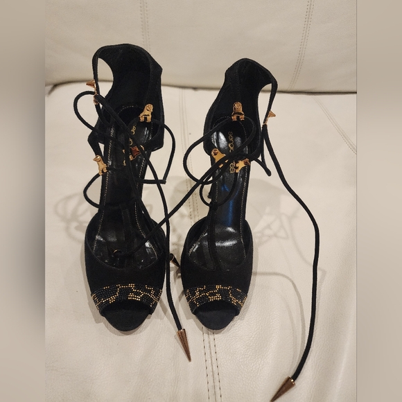 Sergio Rossi super luxurious laces up sandals, made from suede outside, leather - Picture 4 of 13